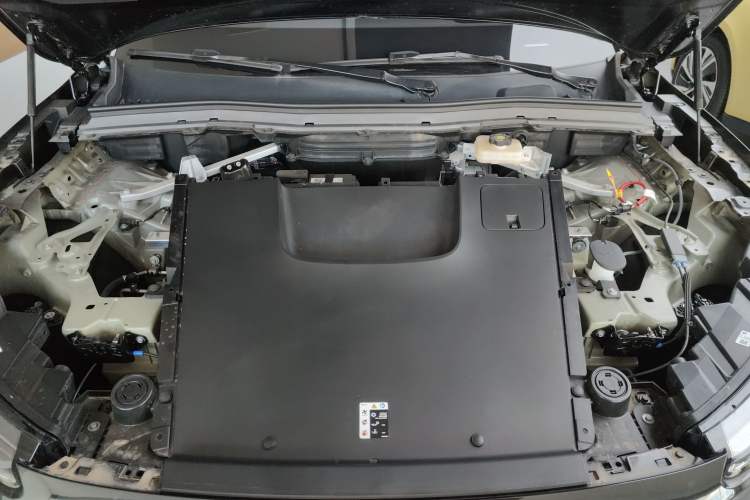 Used Nio EC6 2024 75 kWh Engine Bay