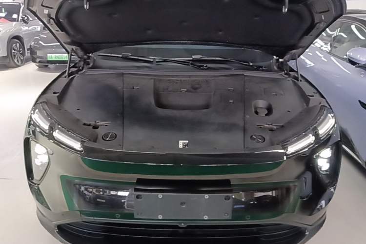 Used Nio EC6 2024 75 kWh Engine Bay
