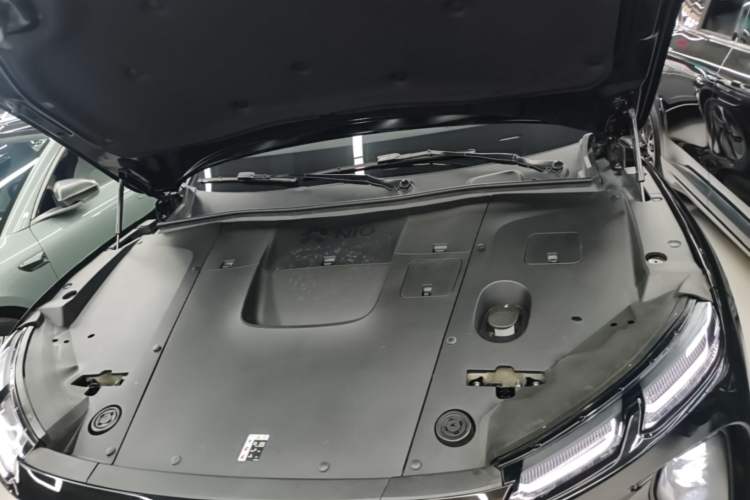 Used Nio EC6 2024 75 kWh Engine Bay