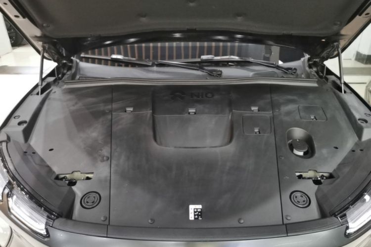 Used Nio EC6 2024 75 kWh Engine Bay