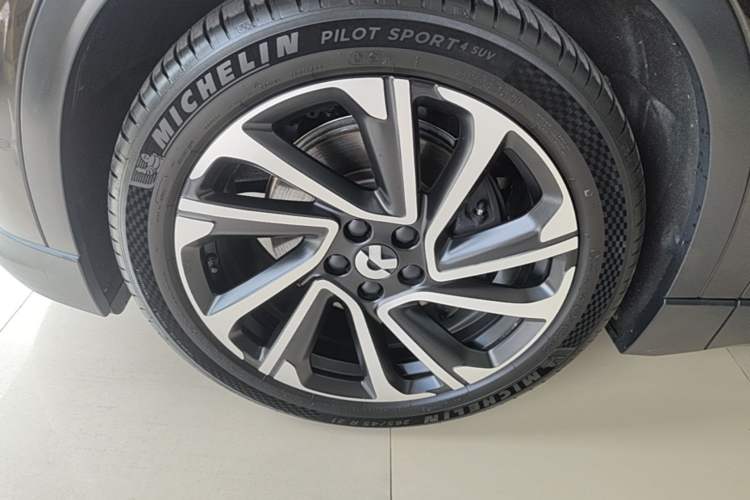 Used Nio EC6 2024 75 kWh Exterior 1