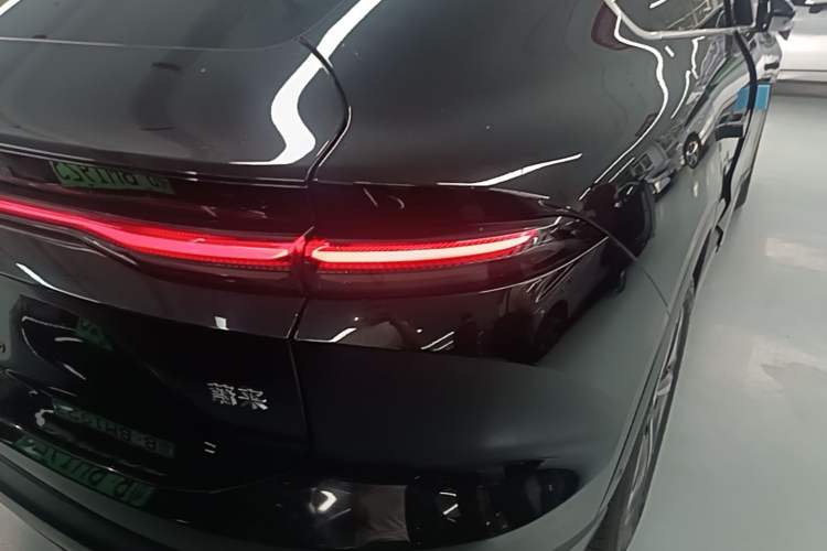 Used Nio EC6 2024 75 kWh Exterior 3