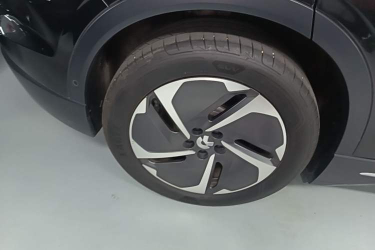 Used Nio EC6 2024 75 kWh Exterior 5