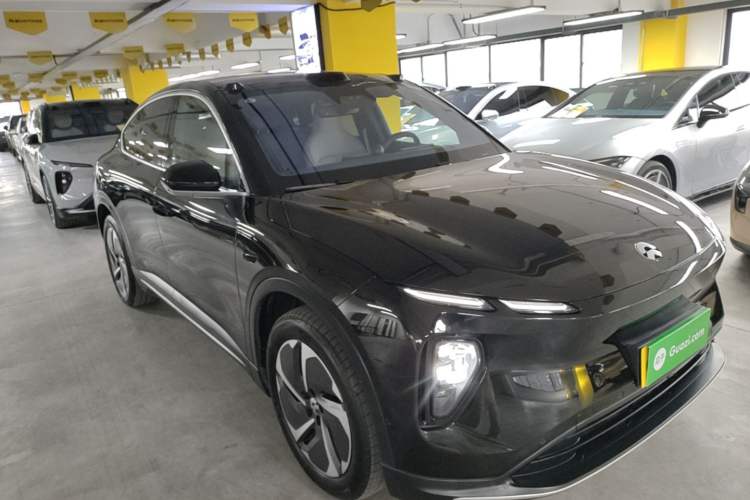 Used Nio EC6 2024 75 kWh Front Right 45 Deg