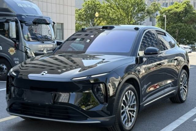 Used Nio EC6 2024 75 kWh