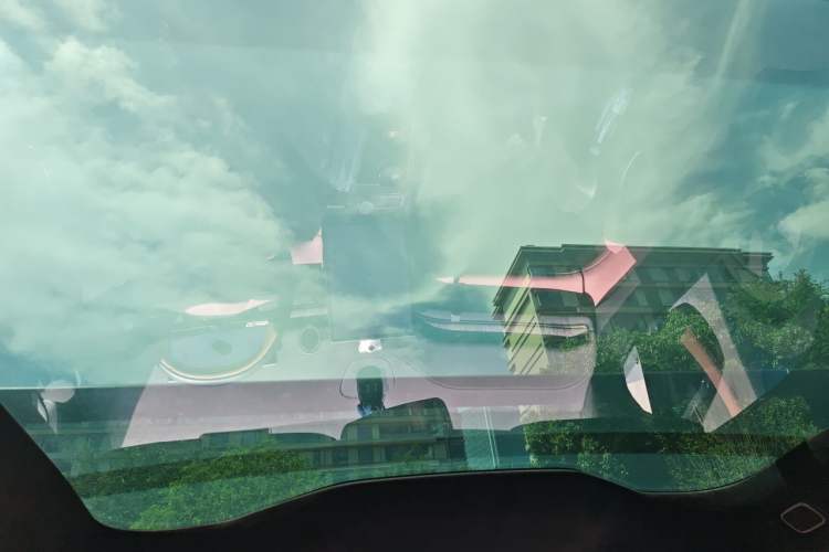 Used Nio EC6 2024 75 kWh Headliner