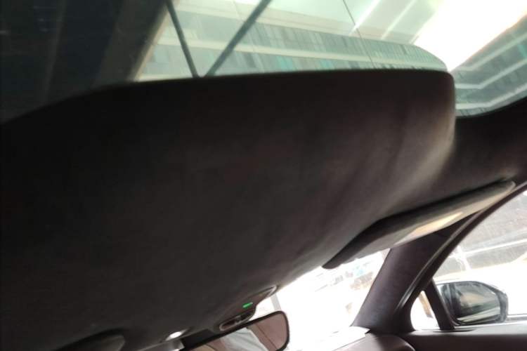 Used Nio EC6 2024 75 kWh Headliner