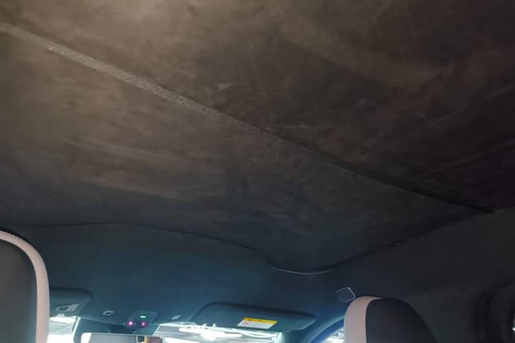 Used Nio EC6 2024 75 kWh Headliner