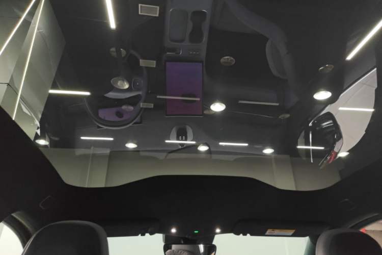 Used Nio EC6 2024 75 kWh Headliner