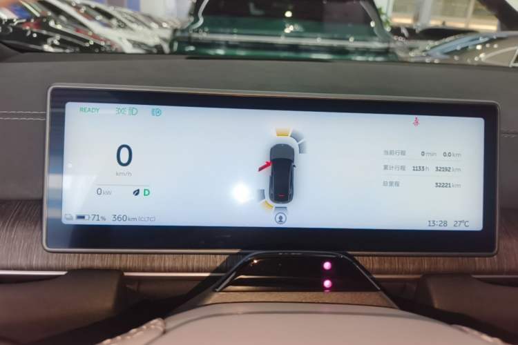 Used Nio EC6 2024 75 kWh Instrument Cluster