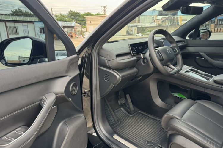 Used Nio EC6 2024 75 kWh Interior 2