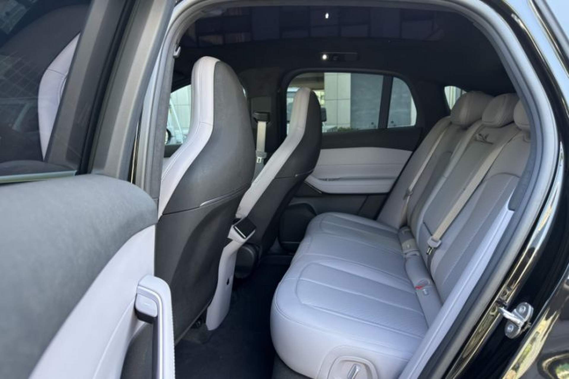 Used Nio EC6 2024 75 kWh Interior 8