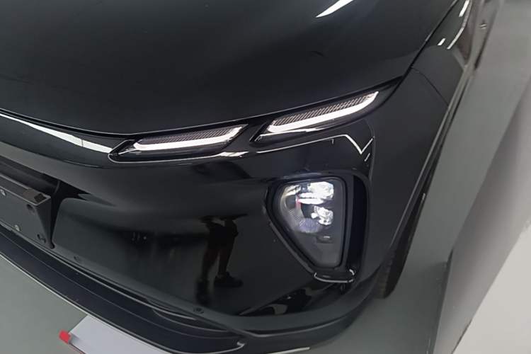 Used Nio EC6 2024 75 kWh Left Front Headlight