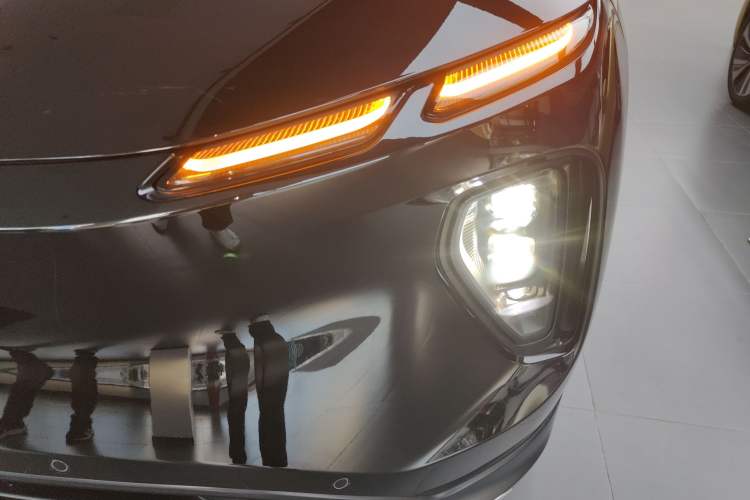 Used Nio EC6 2024 75 kWh Left Front Headlight