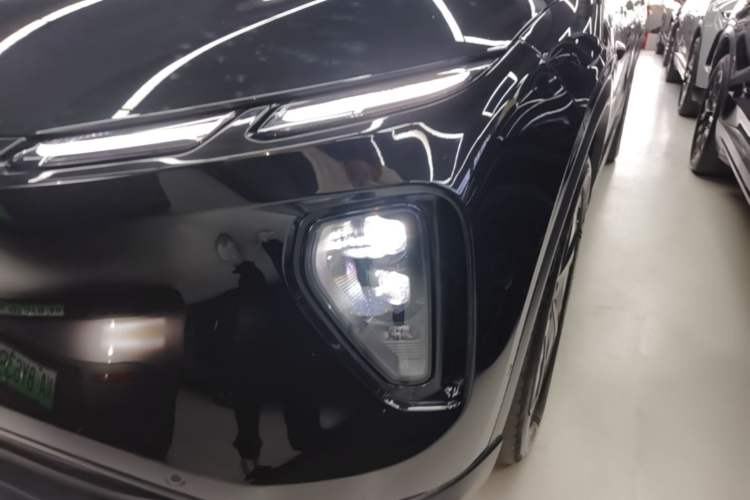 Used Nio EC6 2024 75 kWh Left Front Headlight