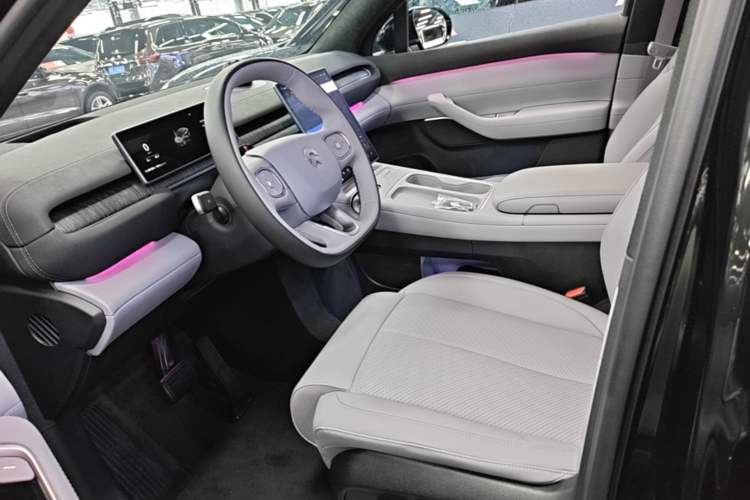 Used Nio EC6 2024 75 kWh Left Front Seat