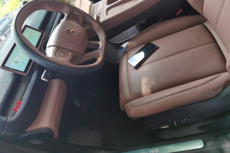 Used Nio EC6 2024 75 kWh Left Front Seat