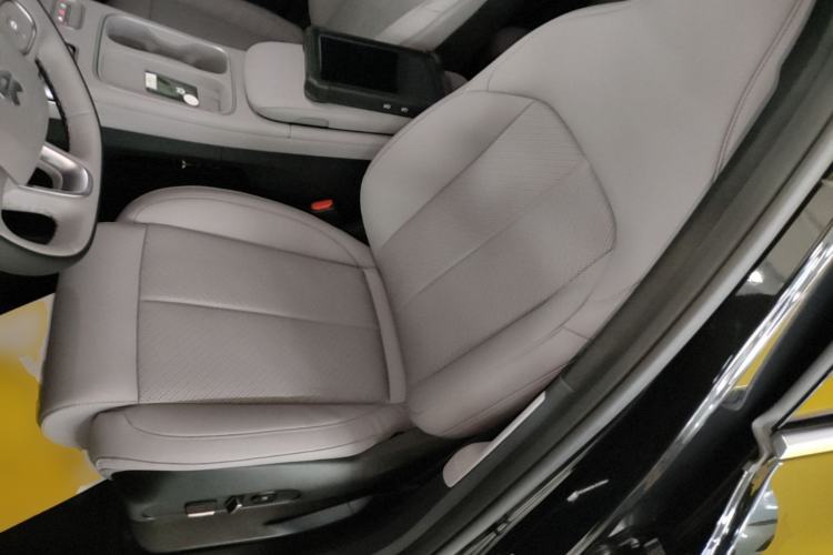 Used Nio EC6 2024 75 kWh Left Front Seat