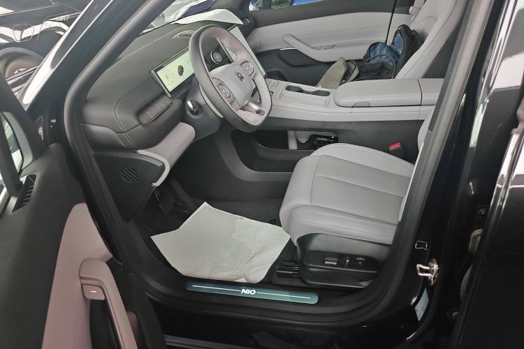 Used Nio EC6 2024 75 kWh Left Front Seat