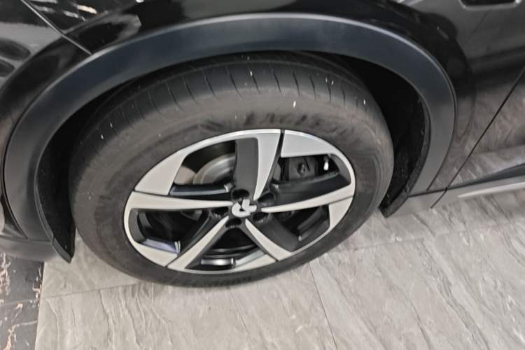 Used Nio EC6 2024 75 kWh Left Front Wheel Hub