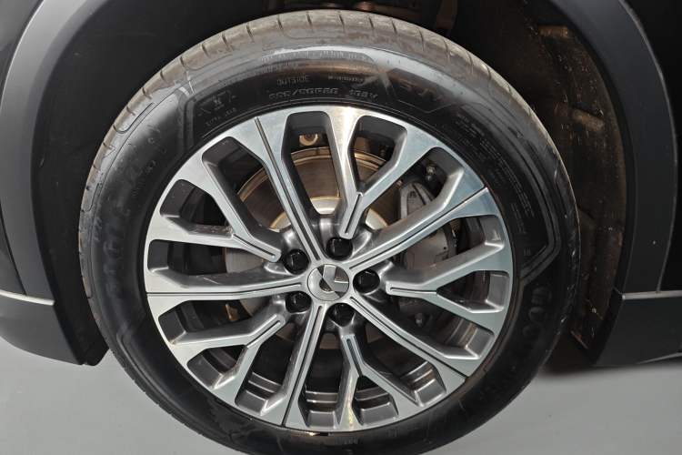 Used Nio EC6 2024 75 kWh Left Front Wheel Hub