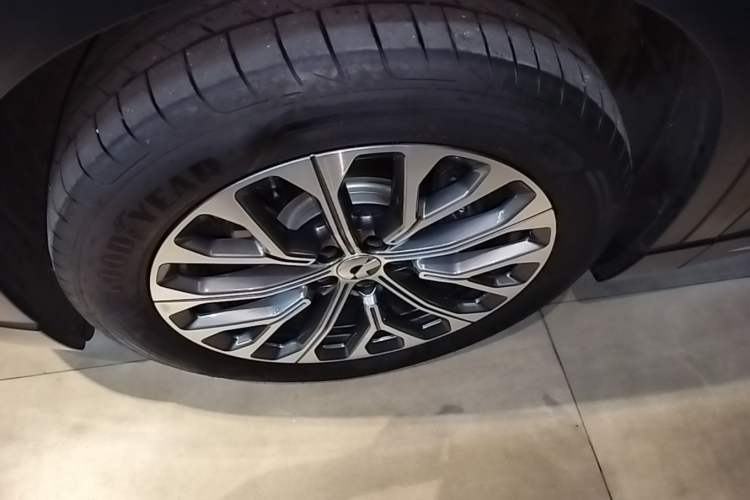 Used Nio EC6 2024 75 kWh Left Front Wheel Hub