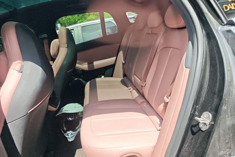 Used Nio EC6 2024 75 kWh Left Rear Seat