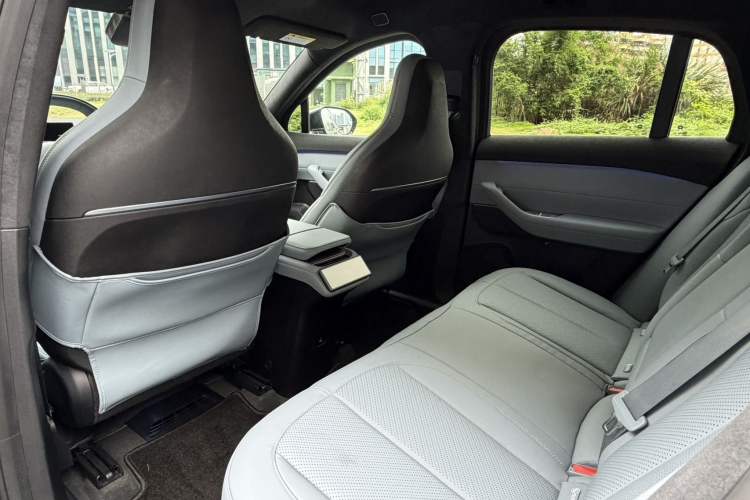Used Nio EC6 2024 75 kWh Left Rear Seat