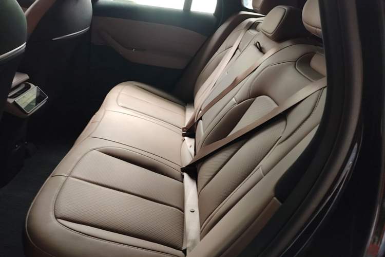 Used Nio EC6 2024 75 kWh Left Rear Seat