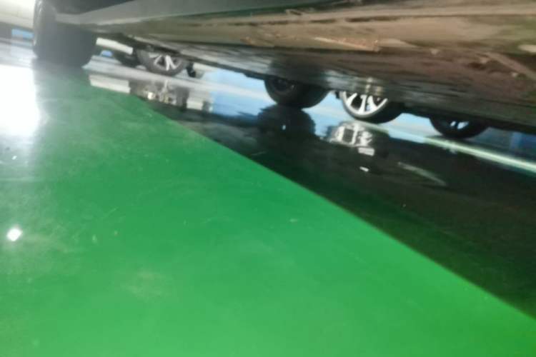 Used Nio EC6 2024 75 kWh Left Side Sill