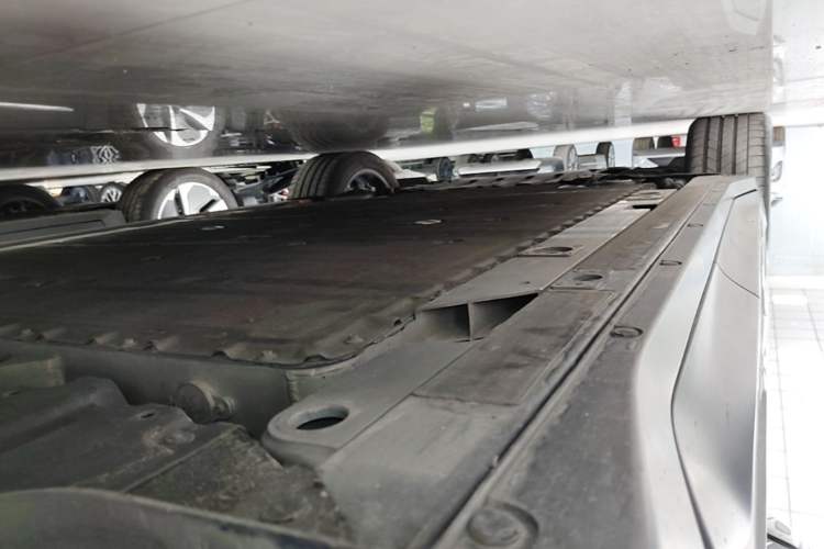 Used Nio EC6 2024 75 kWh Left Side Sill