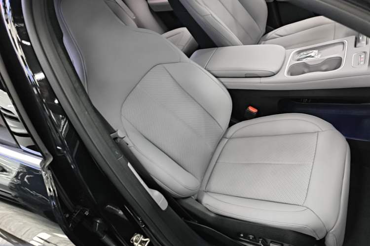 Used Nio EC6 2024 75 kWh Right Front Seat
