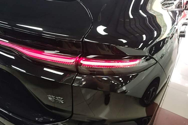 Used Nio EC6 2024 75 kWh Right Rear Taillight