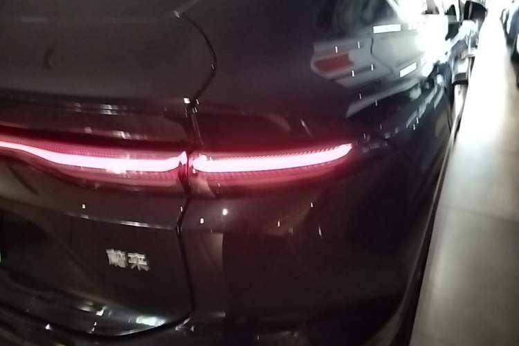 Used Nio EC6 2024 75 kWh Right Rear Taillight