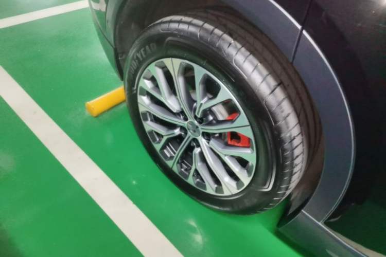 Used Nio EC6 2024 75 kWh Right Rear Wheel Hub
