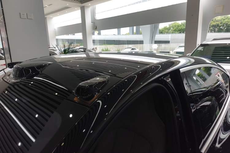 Used Nio EC6 2024 75 kWh Roof