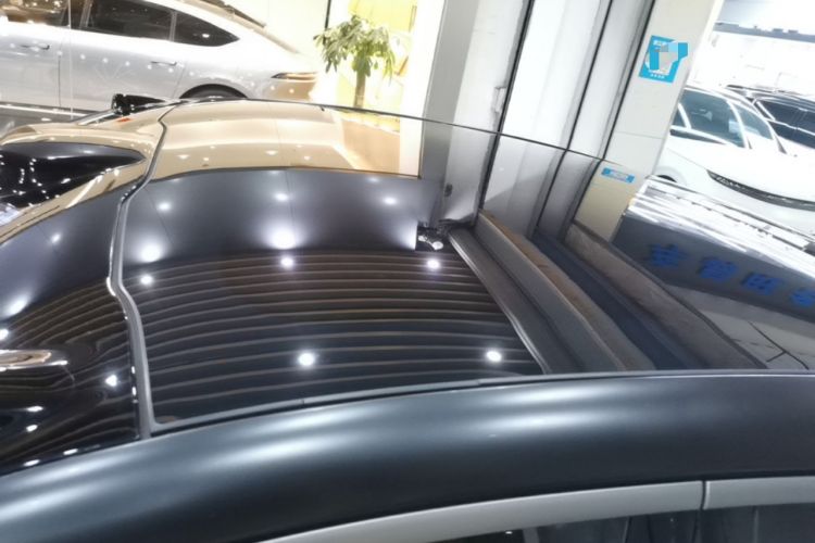 Used Nio EC6 2024 75 kWh Roof