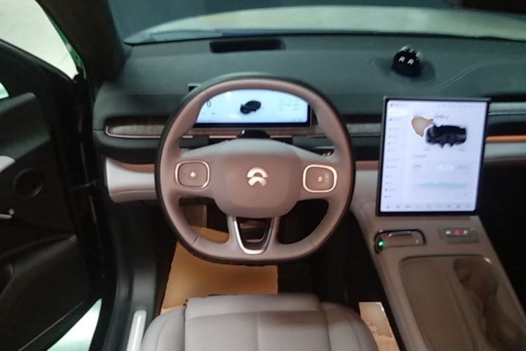 Used Nio EC6 2024 75 kWh Steering Wheel