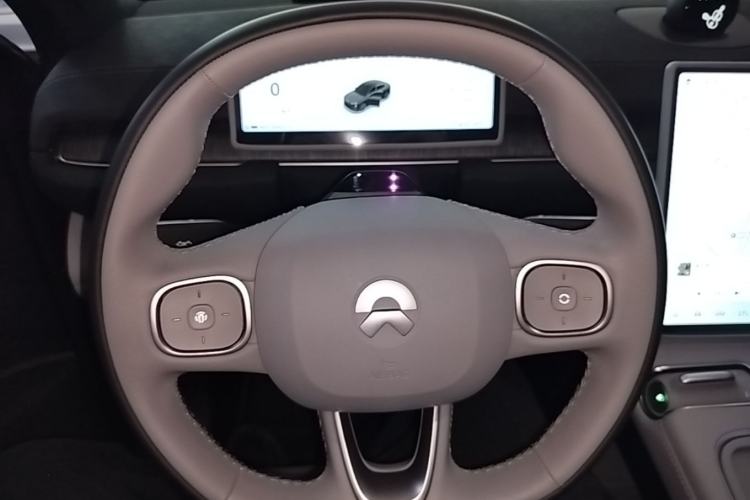 Used Nio EC6 2024 75 kWh Steering Wheel