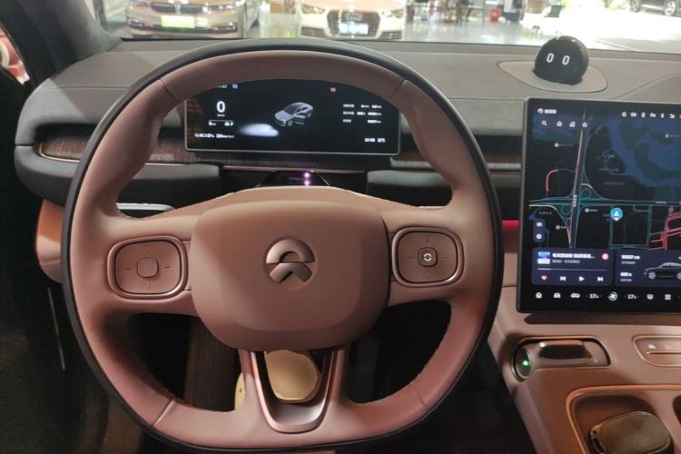 Used Nio EC6 2024 75 kWh Steering Wheel