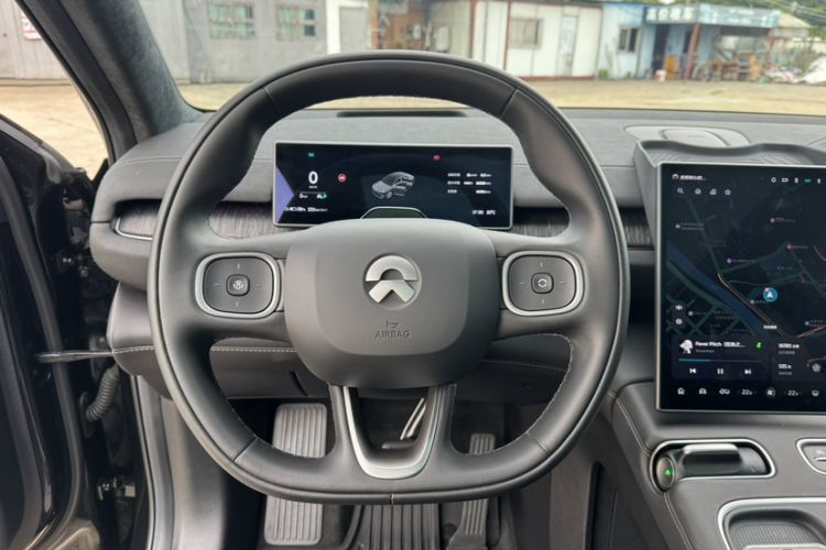 Used Nio EC6 2024 75 kWh Steering Wheel