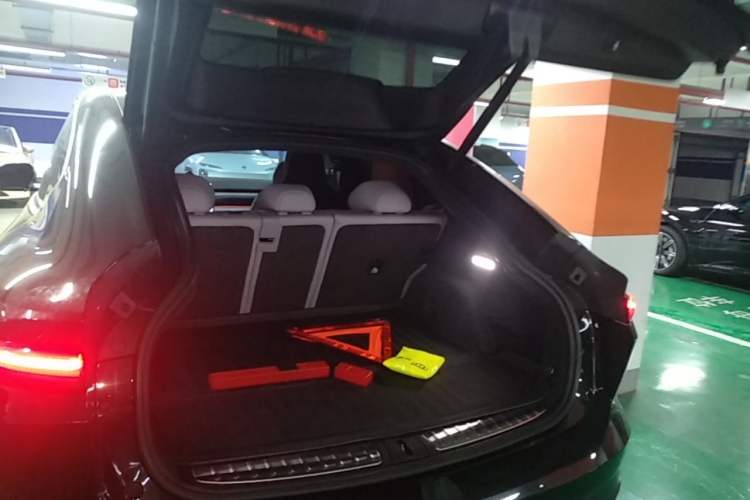 Used Nio EC6 2024 75 kWh Trunk