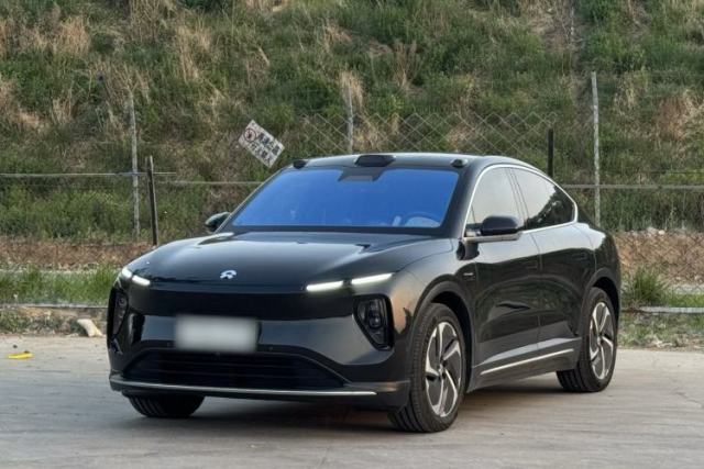 Used Nio EC6 2024 75 kWh