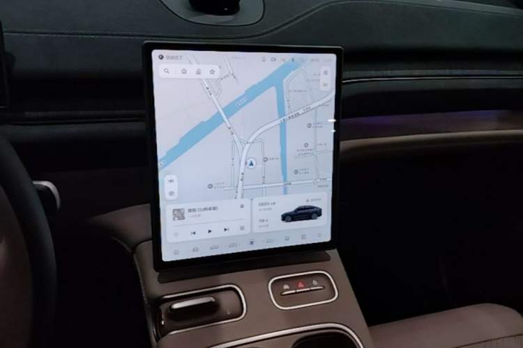 Used Nio EC6 2024 75 kWh Audio And AC Panel