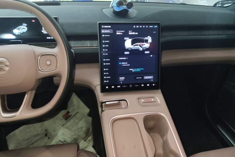 Used Nio EC6 2024 75 kWh Audio And AC Panel