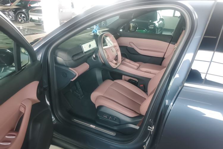 Used Nio EC6 2024 75 kWh Driver Seat