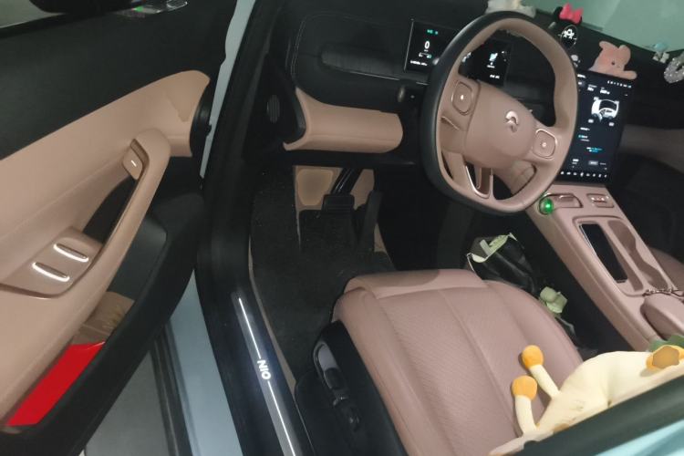 Used Nio EC6 2024 75 kWh Driver Seat