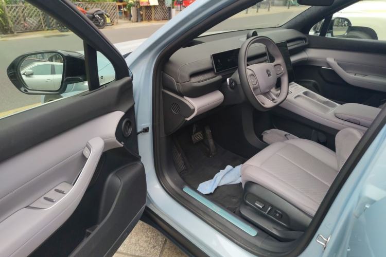 Used Nio EC6 2024 75 kWh Driver Seat