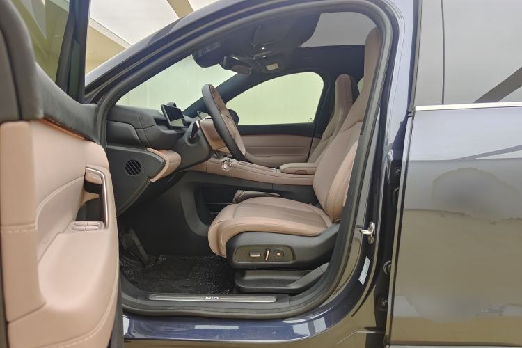 Used Nio EC6 2024 75 kWh Driver Seat