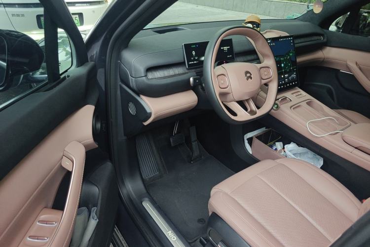 Used Nio EC6 2024 75 kWh Driver Seat